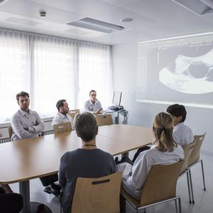 Toujours plus de couples recourent à la PMA