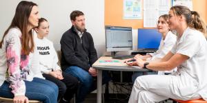 Soins intensifs pédiatriques : consultation de suivi